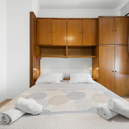 Mladenka Apartamento *